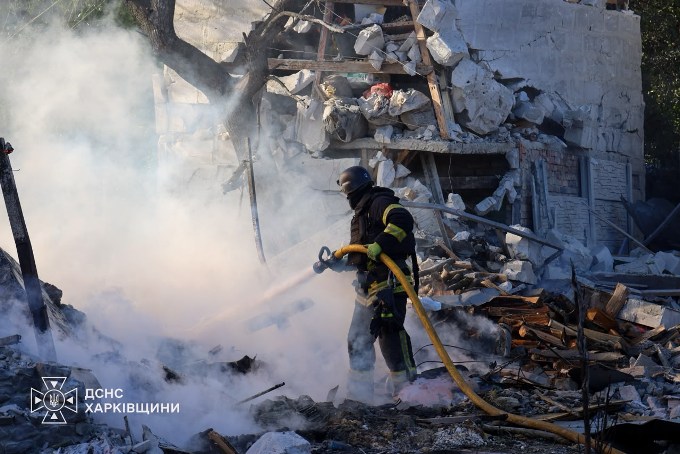 Новини Харкова: рятувальники ліквідували наслідки удару